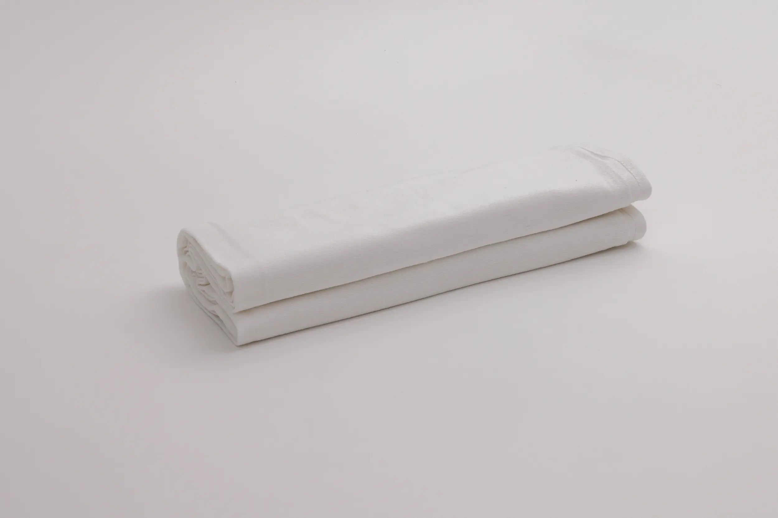 Bath Blanket - 80% Cotton / 20% Polyester - 70" x 90", White