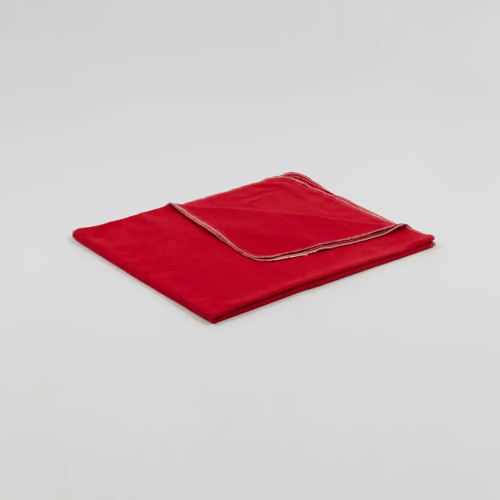 Fender Cover - 55% Cotton / 45% Polyester - 36" x 60", red