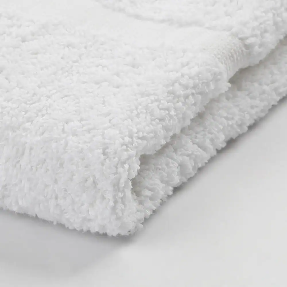 Everest® - Bath Mat - 84% Cotton / 16% Polyester - 20" x 30", white